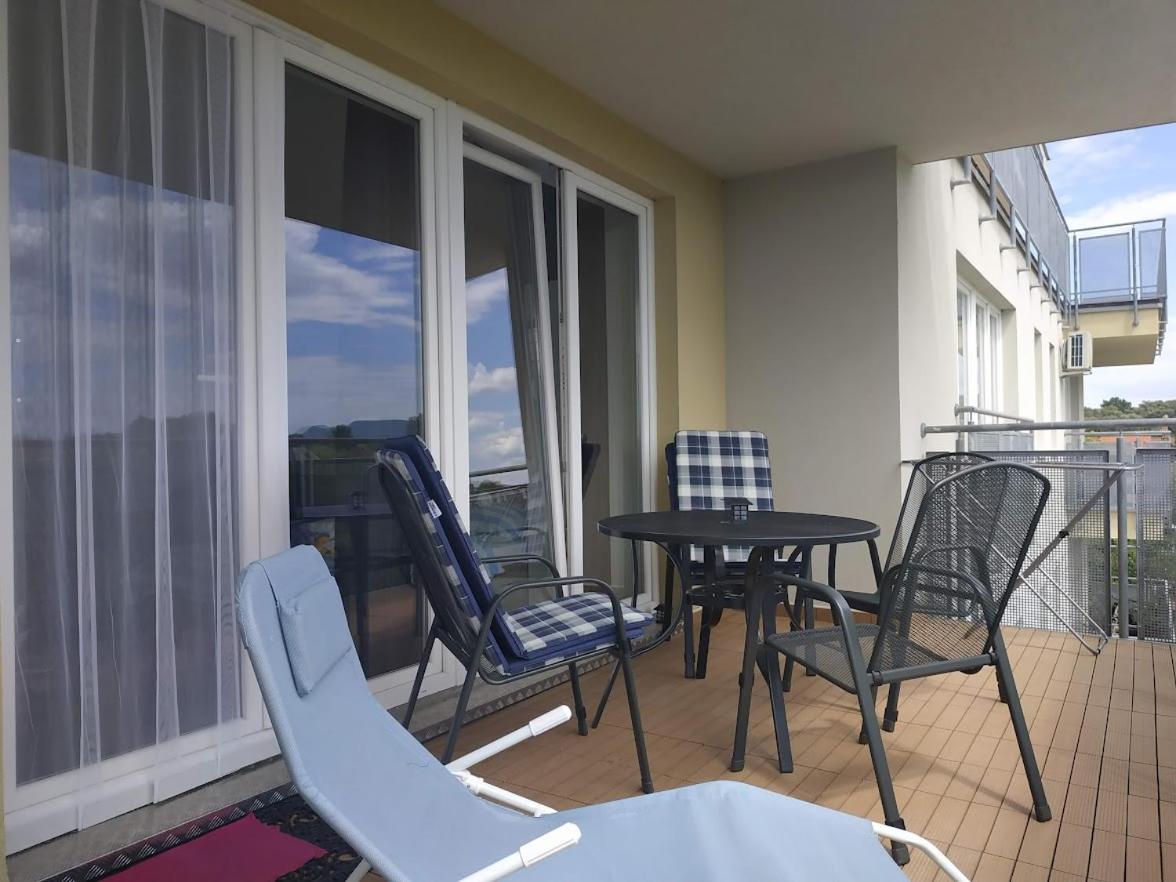 Apartman One To One Štúrovo Zewnętrze zdjęcie